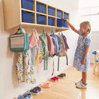 Vestiaire suspendu ECR4Kids Streamline à 10 sections avec 10 bacs à façade incurvée, espace de rangement casier