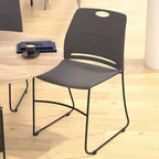 Flash Furniture Série HERCULES Ensemble de 5 chaises empilables en plastique de qualité commerciale, capacité 300 kg, avec piètement luge enduit de poudre et poignée de transport intégrée