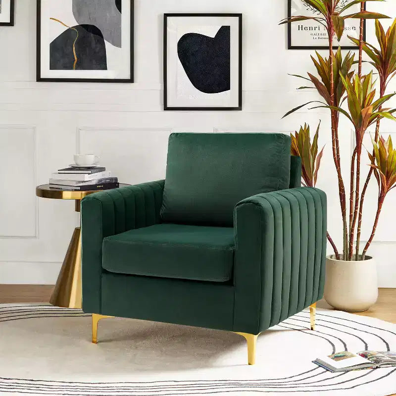 Fauteuil club capitonné contemporain en bois Iapygia avec pieds en métal pour chambre et salon | ART OF LIVING DESIGNS