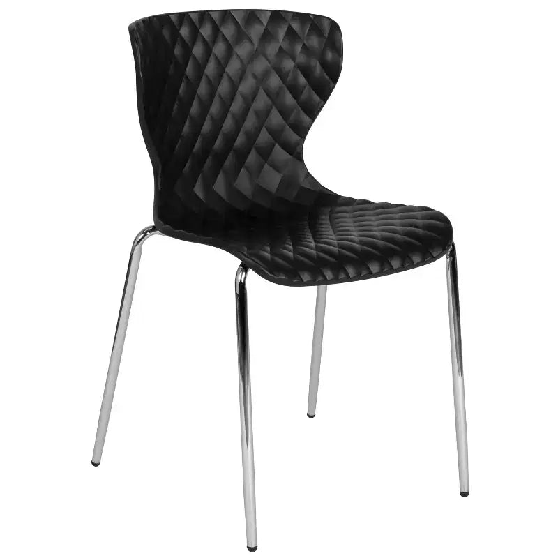 Lot de 4 chaises empilables Emma and Oliver en plastique au design contemporain