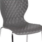 Lot de 4 chaises empilables Emma and Oliver en plastique au design contemporain