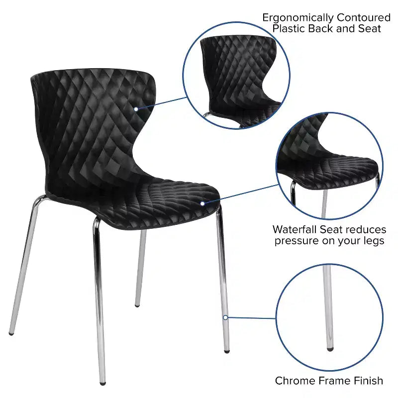 Lot de 4 chaises empilables Emma and Oliver en plastique au design contemporain