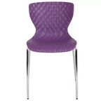 Lot de 4 chaises empilables Emma and Oliver en plastique au design contemporain