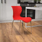 Lot de 4 chaises empilables Emma and Oliver en plastique au design contemporain