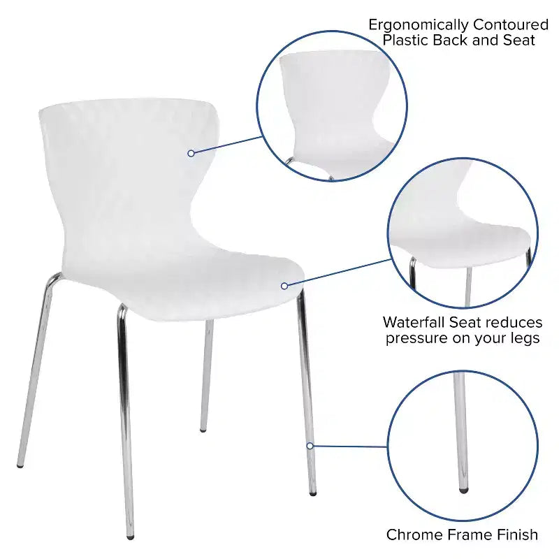 Lot de 4 chaises empilables Emma and Oliver en plastique au design contemporain