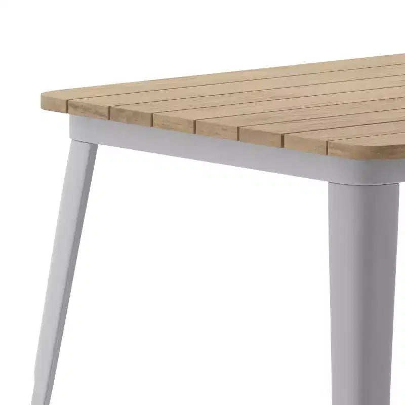 Table à manger d'intérieur/extérieur Merrick Lane avec trou pour parasol, plateau en polyrésine tout temps 30 x 60 et base en acier