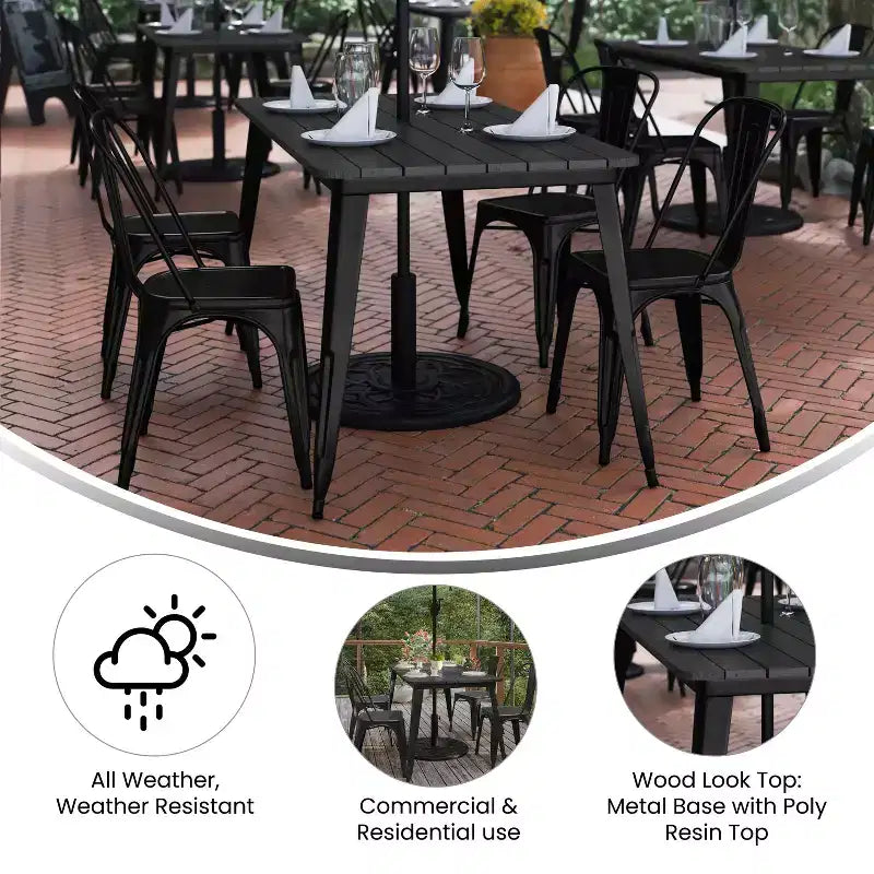 Table à manger d'intérieur/extérieur Merrick Lane avec trou pour parasol, plateau en polyrésine tout temps 30 x 60 et base en acier