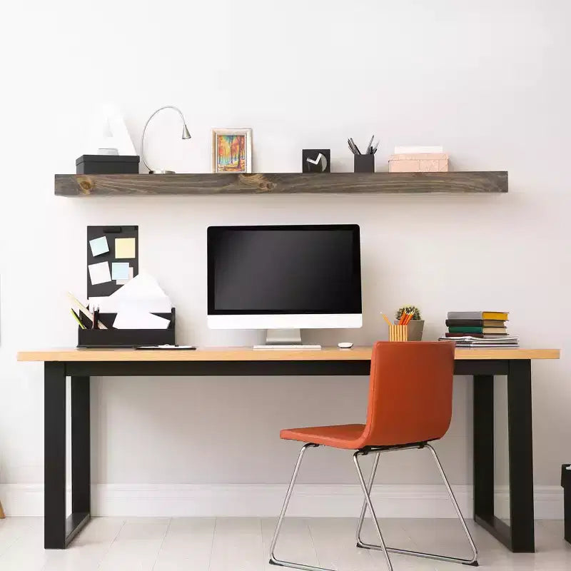 Étagère de cheminée moderne Ember Vara en bois - Comporte des nœuds et un aspect vieilli naturel