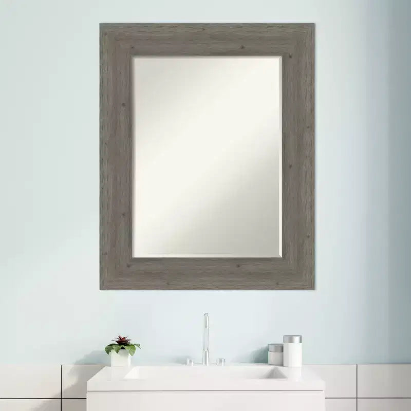 Miroir Mural de Salle de Bain Amanti Art en Bois à Biais Fin Gris Clôture 31 x 25 po