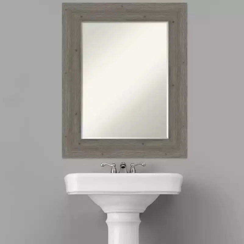 Miroir Mural de Salle de Bain Amanti Art en Bois à Biais Fin Gris Clôture 31 x 25 po